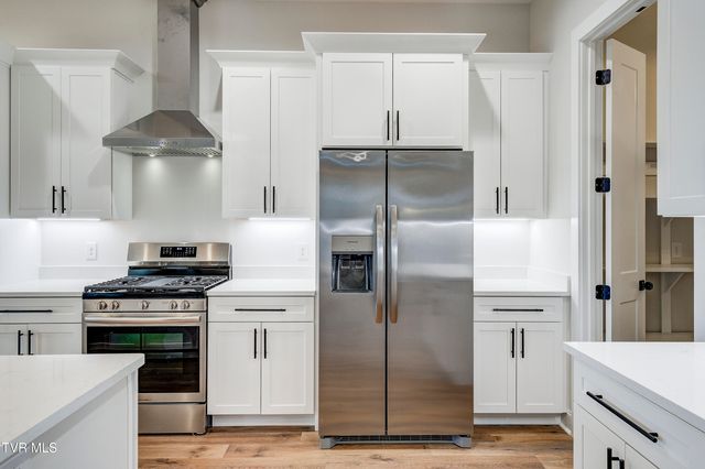 880 Granby Rd Road, Kingsport, TN 37660