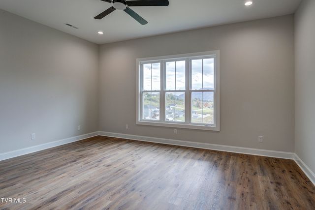 880 Granby Rd Road, Kingsport, TN 37660