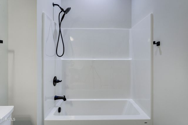 880 Granby Rd Road, Kingsport, TN 37660