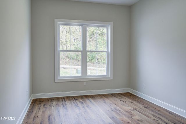 880 Granby Rd Road, Kingsport, TN 37660