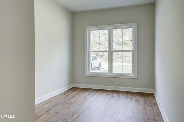 880 Granby Rd Road, Kingsport, TN 37660