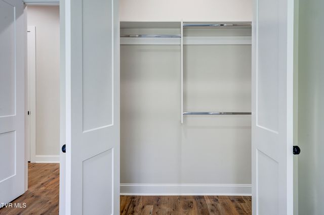 880 Granby Rd Road, Kingsport, TN 37660