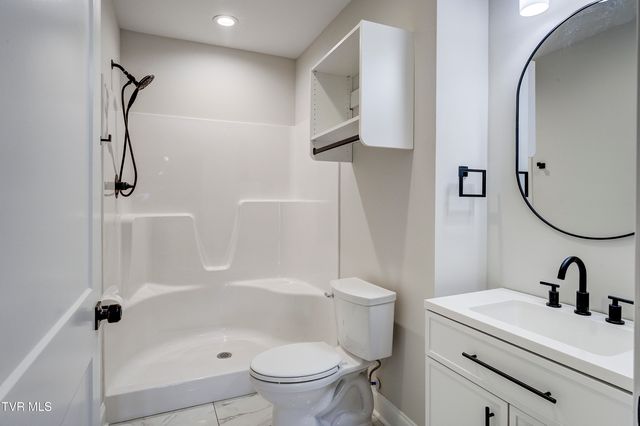 880 Granby Rd Road, Kingsport, TN 37660