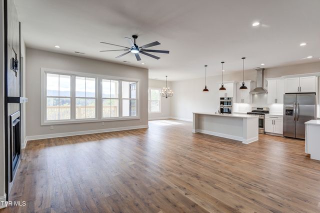 880 Granby Rd Road, Kingsport, TN 37660