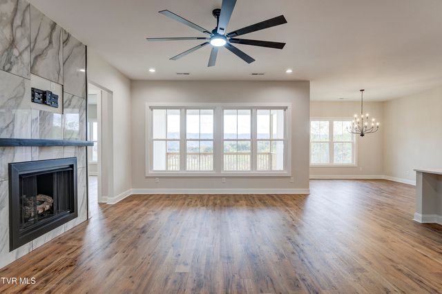 880 Granby Rd Road, Kingsport, TN 37660