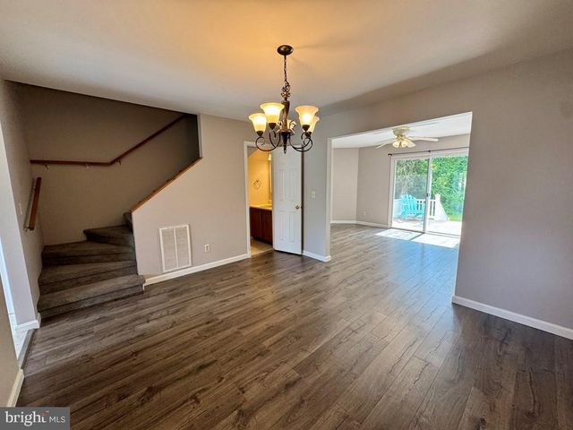 3618 WILLOW ST, Chincoteague Island, VA 23336