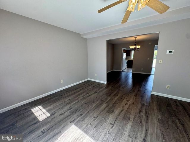 3618 WILLOW ST, Chincoteague Island, VA 23336