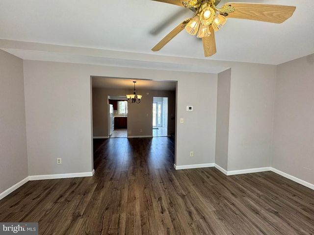 3618 WILLOW ST, Chincoteague Island, VA 23336