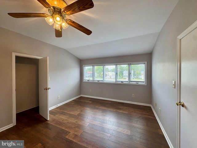 3618 WILLOW ST, Chincoteague Island, VA 23336