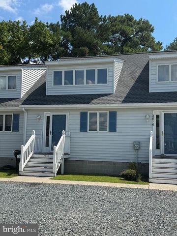 3618 WILLOW ST, Chincoteague Island, VA 23336