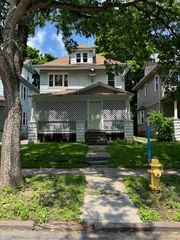 146 Delamaine Drive, Rochester, NY 14621