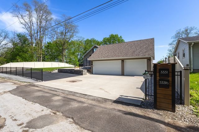 3331 Hobson Avenue, Davenport, IA 52802