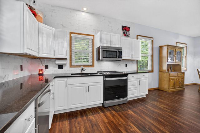 3331 Hobson Avenue, Davenport, IA 52802