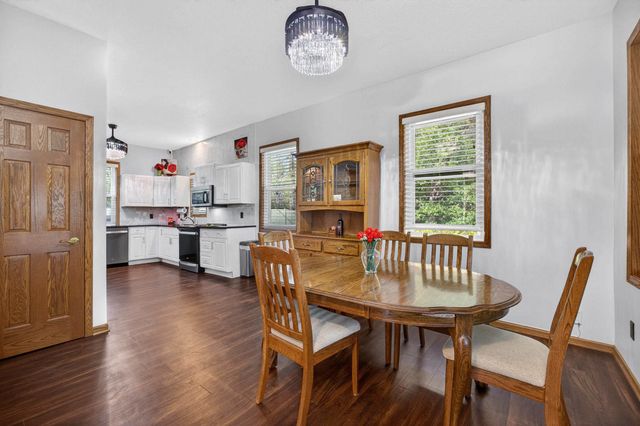 3331 Hobson Avenue, Davenport, IA 52802