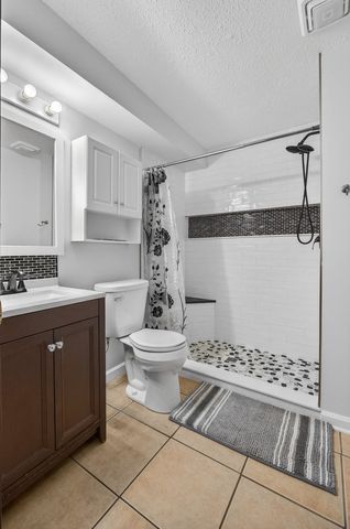 3331 Hobson Avenue, Davenport, IA 52802