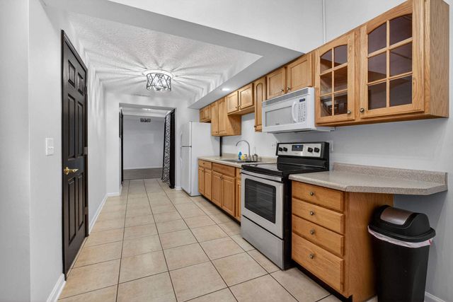 3331 Hobson Avenue, Davenport, IA 52802