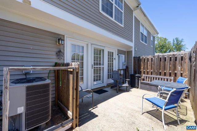 996 RIVER RUN DR, Charlottesville, VA 22901