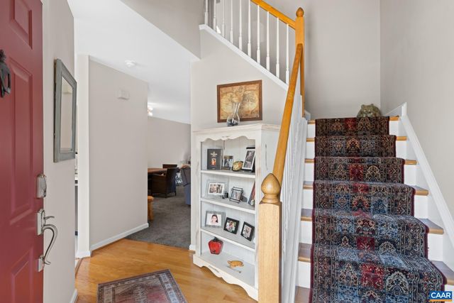 996 RIVER RUN DR, Charlottesville, VA 22901