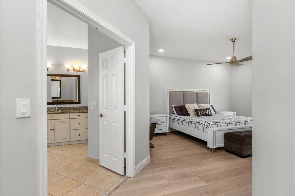 Image 25 of property listing at 7685 NW 71st Terrace, Parkland, FL 33067