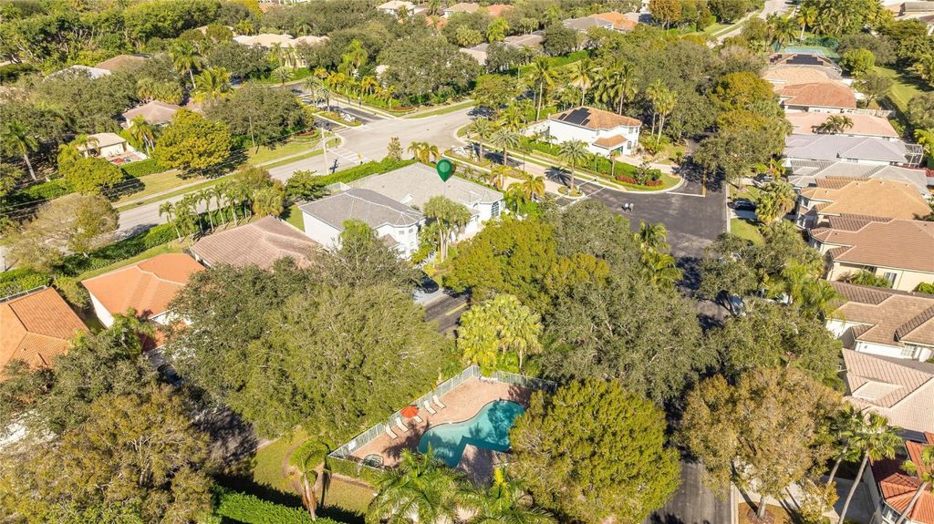 Image 46 of property listing at 7685 NW 71st Terrace, Parkland, FL 33067