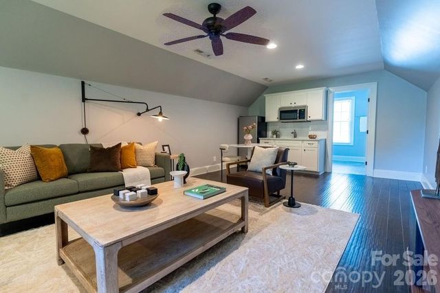 3335 Providence Road, Charlotte, NC 28211