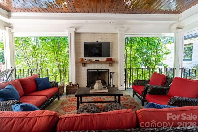 3335 Providence Road, Charlotte, NC 28211