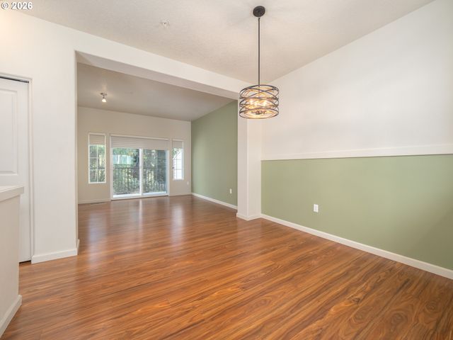 300 Nw 116TH Ave 104, Portland, OR 97229