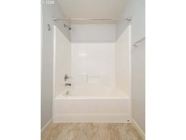 300 Nw 116TH Ave 104, Portland, OR 97229