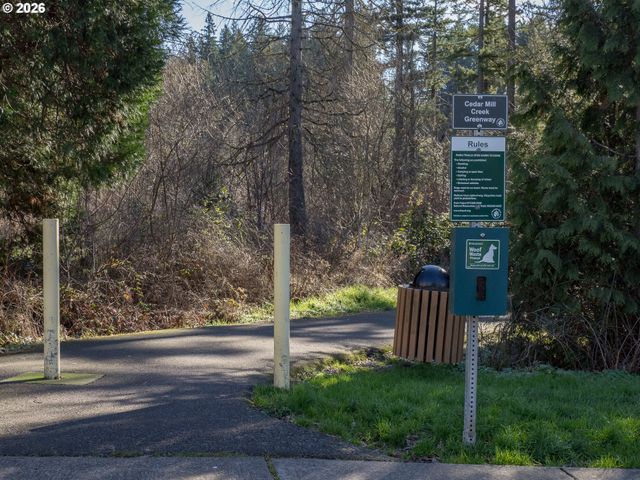 300 Nw 116TH Ave 104, Portland, OR 97229