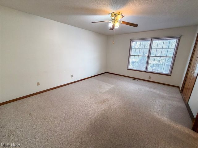 8208 Maramont Drive, Youngstown, OH 44512