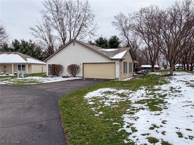 8208 Maramont Drive, Youngstown, OH 44512