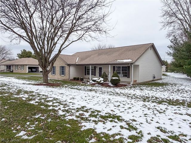 8208 Maramont Drive, Youngstown, OH 44512