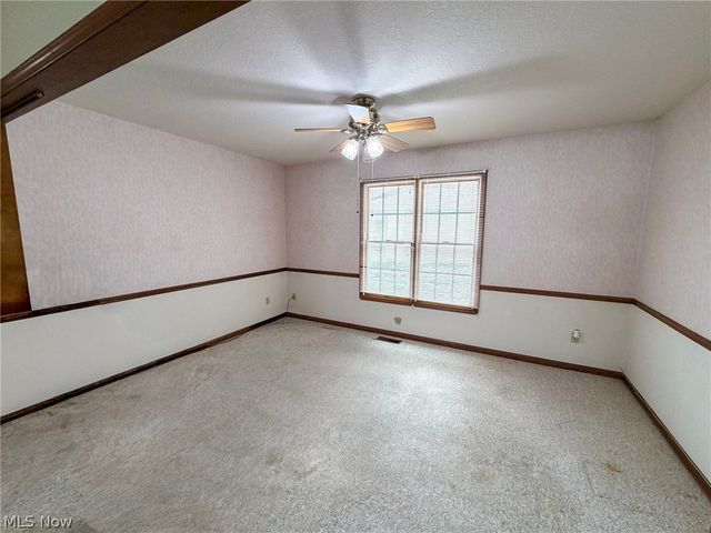 8208 Maramont Drive, Youngstown, OH 44512