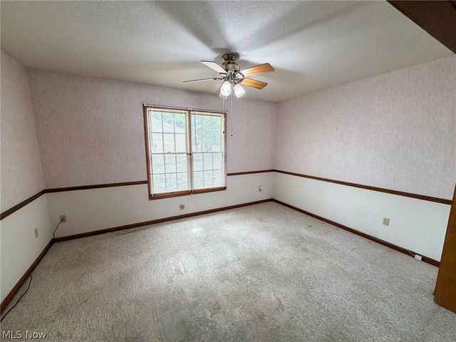 8208 Maramont Drive, Youngstown, OH 44512