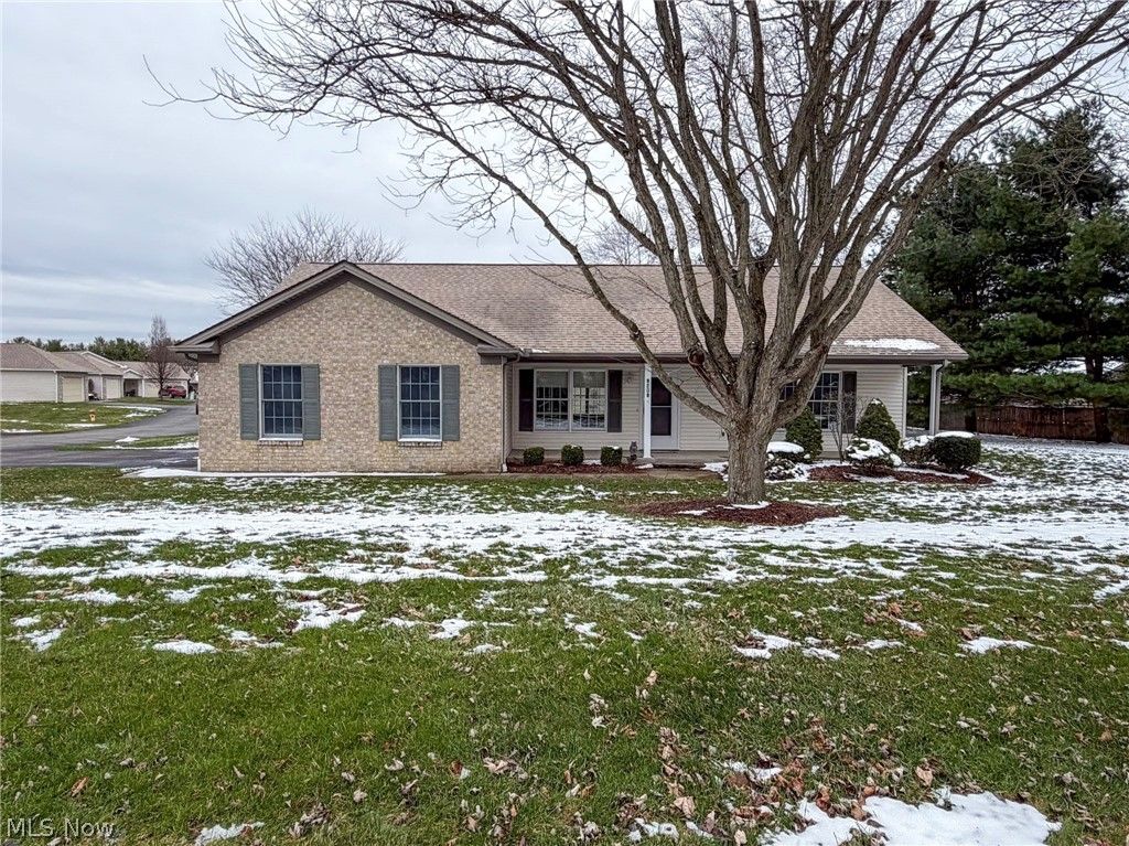 8208 Maramont Drive, Youngstown, OH 44512