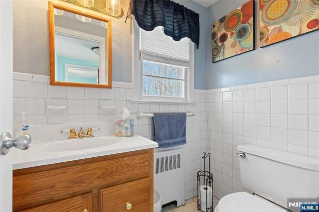 163 Hiawatha Boulevard, Oakland, NJ 07436