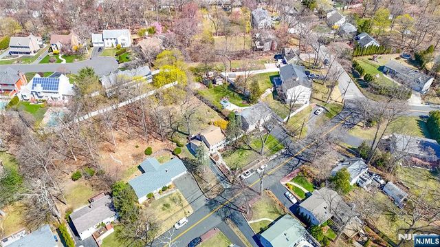163 Hiawatha Boulevard, Oakland, NJ 07436