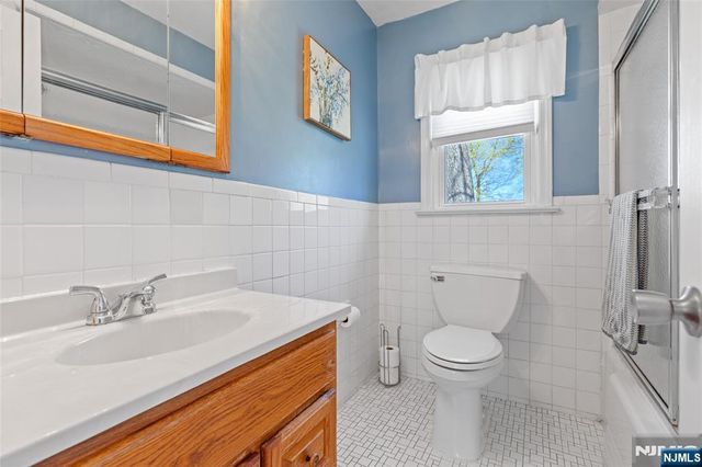 163 Hiawatha Boulevard, Oakland, NJ 07436