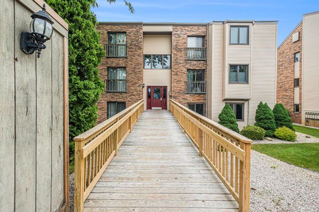 6022 Holt Road, Acme Twp, MI 49690