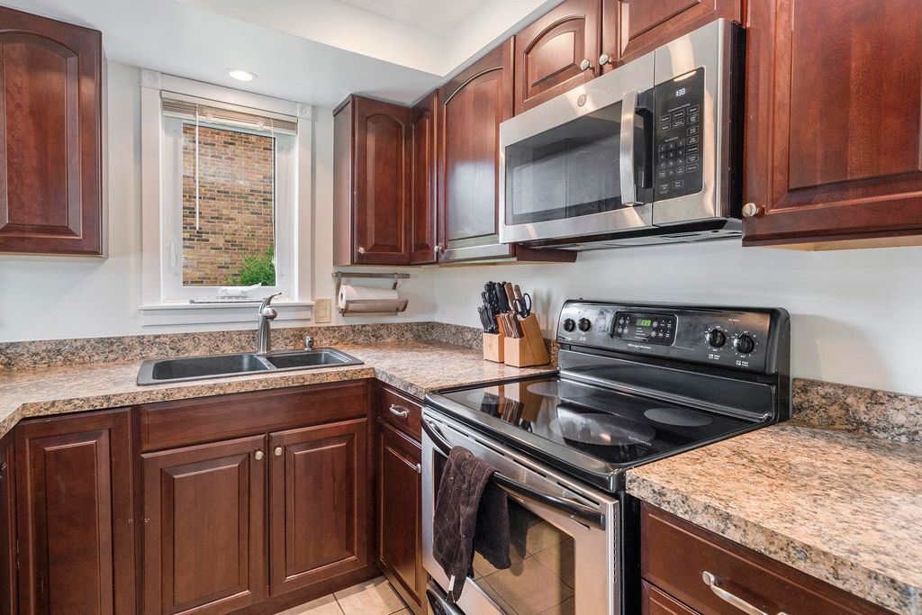 6022 Holt Road, Acme Twp, MI 49690