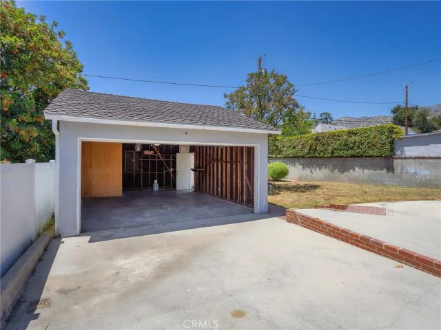521 Bethany Road, Burbank, CA 91504