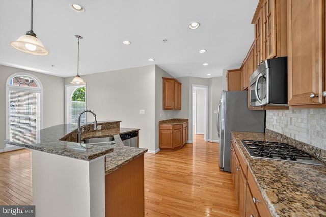 30 SHARPSTEAD LN, Gaithersburg, MD 20878