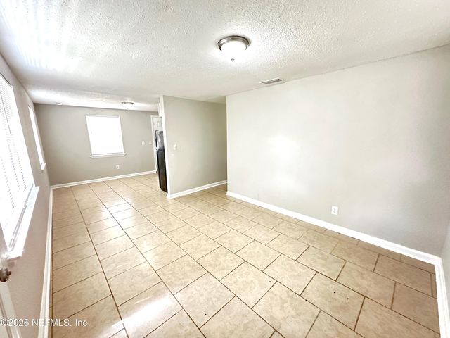 9071 3RD Avenue, Jacksonville, FL 32208
