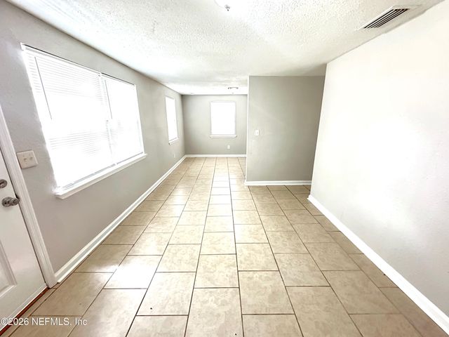 9071 3RD Avenue, Jacksonville, FL 32208