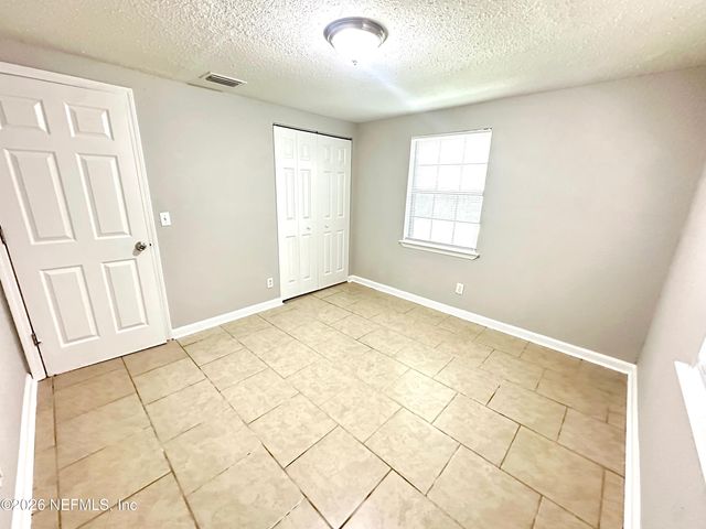 9071 3RD Avenue, Jacksonville, FL 32208