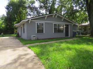 9071 3RD Avenue, Jacksonville, FL 32208