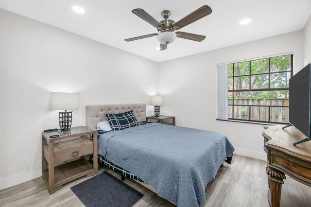 1763 Harborside Circle, Wellington, FL 33414