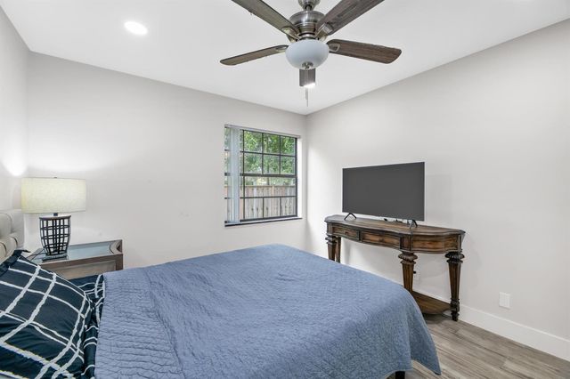 1763 Harborside Circle, Wellington, FL 33414