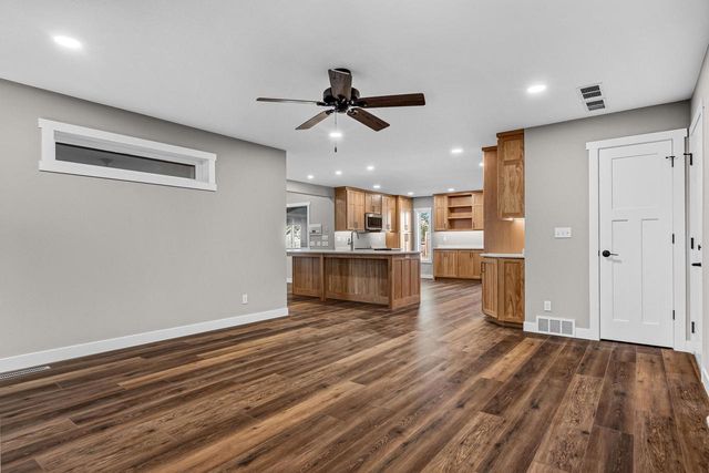 1009 Sunrise COURT, Onalaska, WI 54650