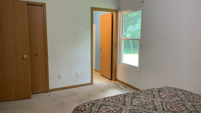 364 Marilyn Road, Burns Harbor, IN 46304